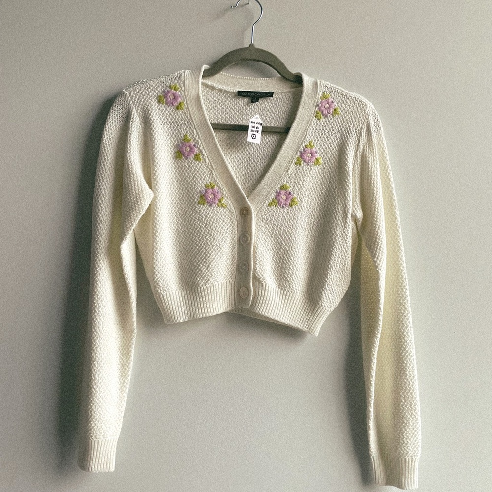 Cropped Cream and Lavender Floral Sweater